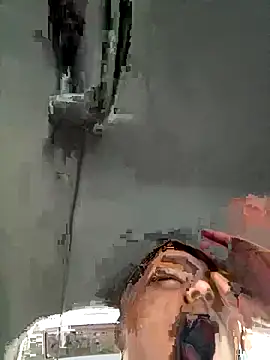 Snapshot of 1n0nlythroat chatting on November 11, 11:42 pm 1n0nlythroat online show from November 11, 11:42 pm