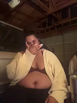 Snapshot of 1n0nlythroat chatting on October 27, 1:17 am 1n0nlythroat online show from October 27, 1:17 am