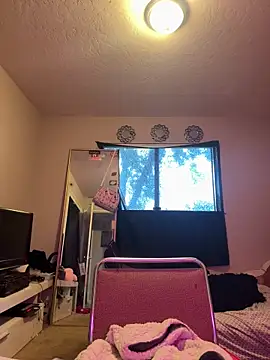 Snapshot of 1n0nlythroat chatting on February 9, 9:35 pm 1n0nlythroat online show from February 9, 9:35 pm