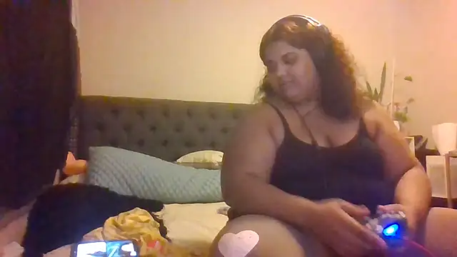 1n0nlythroat online show from May 29, 4:40 am