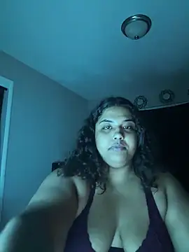 Snapshot of 1n0nlythroat chatting on February 25, 4:56 am 1n0nlythroat online show from February 25, 4:56 am