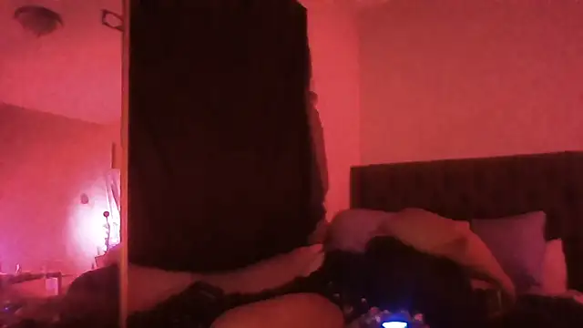 1n0nlythroat online show from June 23, 11:30 am