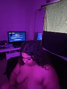 Snapshot of 1n0nlythroat chatting on November 14, 8:45 pm 1n0nlythroat online show from November 14, 8:45 pm