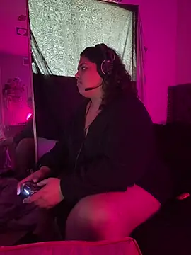 1n0nlythroat online show from January 11, 9:22 pm