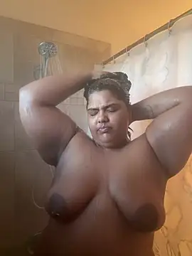 Snapshot of 1n0nlythroat chatting on February 23, 1:29 am 1n0nlythroat online show from February 23, 1:29 am