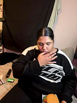 1n0nlythroat online show from December 23, 1:16 am