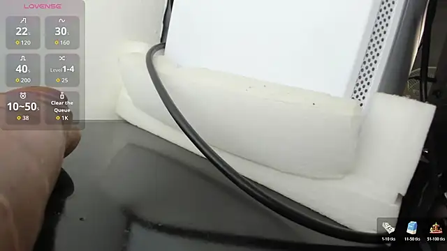 Snapshot of blue_wxw chatting on December 14, 3:02 am blue wxw online show from December 14, 3:02 am