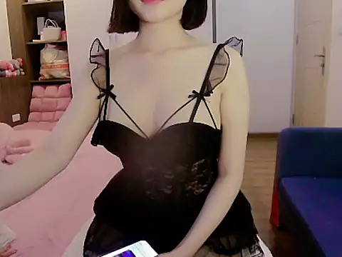 Snapshot of Hollara_love chatting on October 16, 1:08 pm Hollara love online show from October 16, 1:08 pm