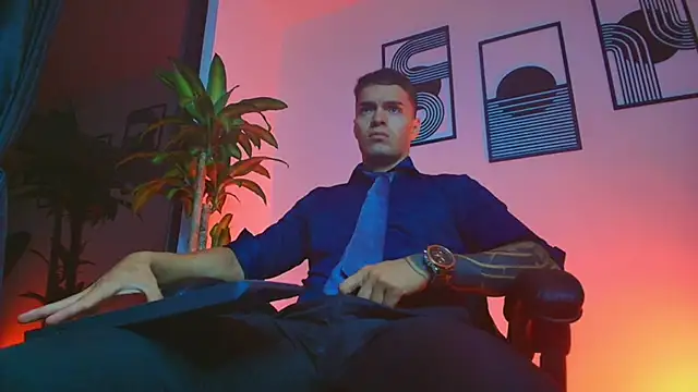 ALPHA DOMINUS  online show from April 3, 4:19 am