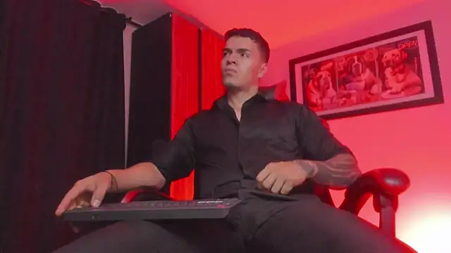 ALPHA DOMINUS  online show from March 11, 4:28 am