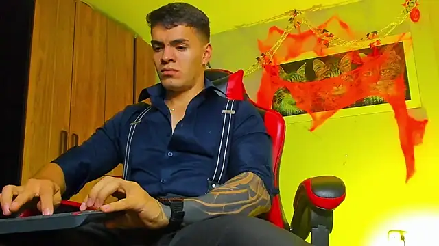 ALPHA DOMINUS  online show from October 29, 4:00 am