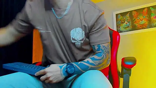 Snapshot of ALPHA_DOMINUS_ chatting on October 4, 3:52 am ALPHA DOMINUS online show from October 4, 3:52 am