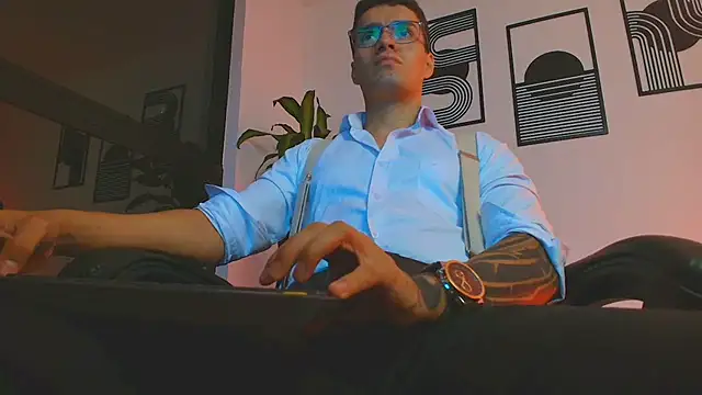 ALPHA DOMINUS  online show from June 16, 4:12 am