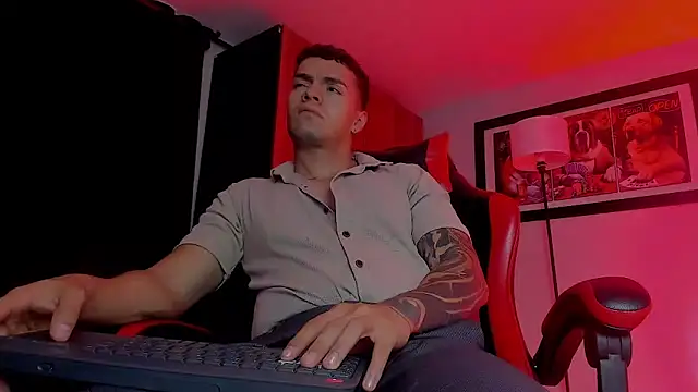 Snapshot of ALPHA_DOMINUS_ chatting on February 15, 9:08 am ALPHA DOMINUS online show from February 15, 9:08 am