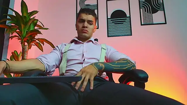 ALPHA DOMINUS  online show from March 21, 4:25 am