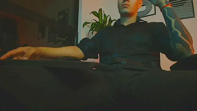 ALPHA DOMINUS  online show from June 10, 3:52 am