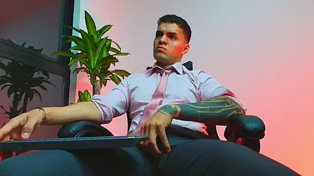 ALPHA DOMINUS  online show from March 18, 4:26 am