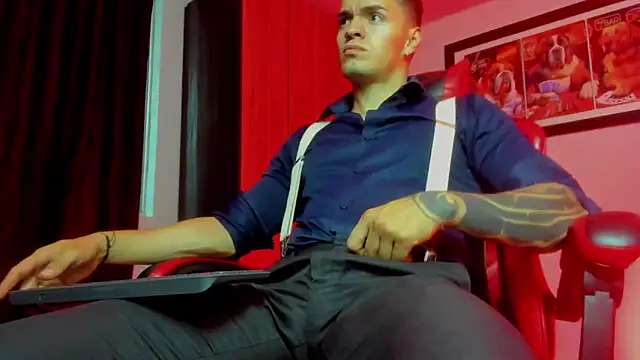 ALPHA DOMINUS  online show from March 10, 3:54 am