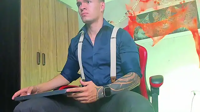 ALPHA DOMINUS  online show from November 2, 4:28 am