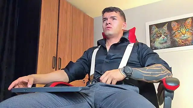 ALPHA DOMINUS  online show from November 9, 4:27 am