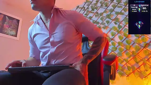 ALPHA DOMINUS  online show from March 13, 4:28 am