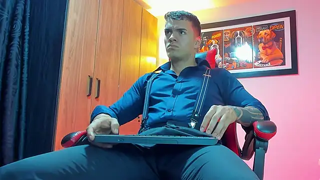 Snapshot of ALPHA_DOMINUS_ chatting on January 12, 4:52 am ALPHA DOMINUS online show from January 12, 4:52 am