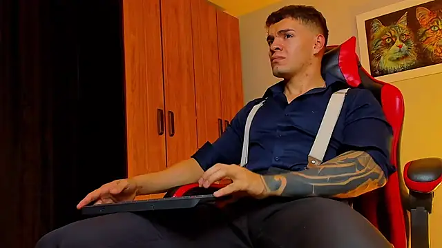 ALPHA DOMINUS  online show from November 6, 4:05 am