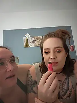 AndHerXO online show from March 29, 2:41 pm