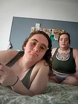 AndHerXO online show from March 10, 12:31 pm