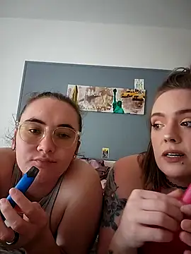 AndHerXO online show from February 21, 3:58 pm