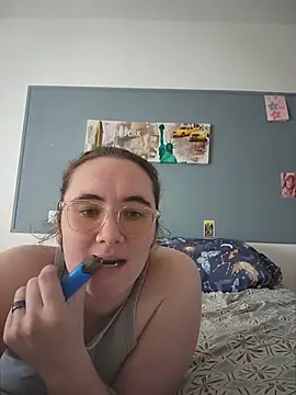 Snapshot of AndHerXO chatting on July 24, 2:24 pm AndHerXO online show from July 24, 2:24 pm