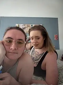 AndHerXO online show from May 1, 3:06 pm