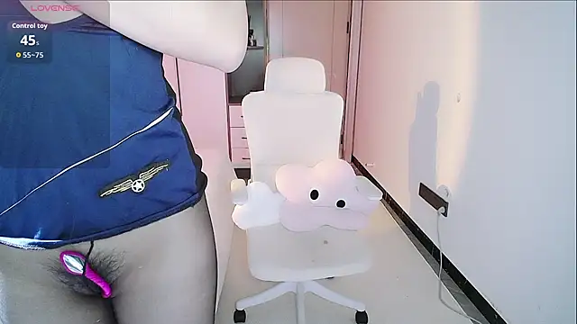 Olivia520 online show from November 4, 5:22 am