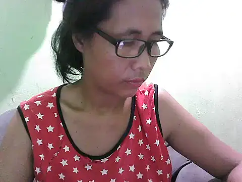 HotLadyPinay32 online show from May 1, 10:20 am