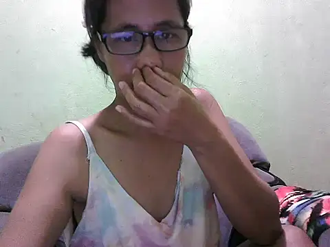 HotLadyPinay32 online show from March 5, 10:23 am