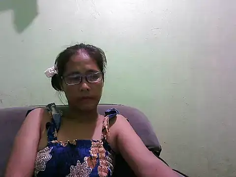 HotLadyPinay32 online show from May 8, 7:56 am