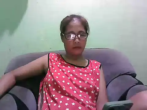 HotLadyPinay32 online show from June 4, 11:48 am