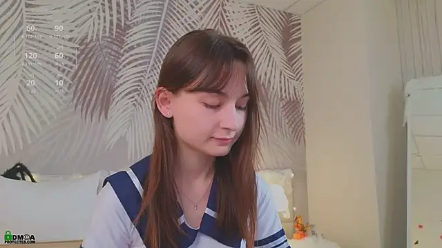 Snapshot of LolaPrise chatting on October 29, 1:37 am LolaPrise online show from October 29, 1:37 am