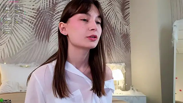 Snapshot of LolaPrise chatting on October 20, 1:51 am LolaPrise online show from October 20, 1:51 am