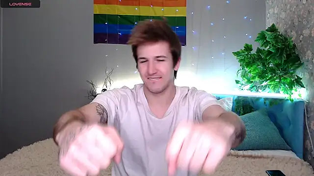 KiskaKurt online show from September 28, 12:06 am