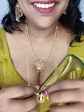 Snapshot of Chadni_kannada chatting on June 11, 6:38 pm Chadni kannada online show from June 11, 6:38 pm