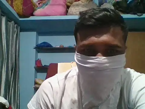 Snapshot of omkarcoll chatting on December 2, 6:48 am omkarcoll online show from December 2, 6:48 am