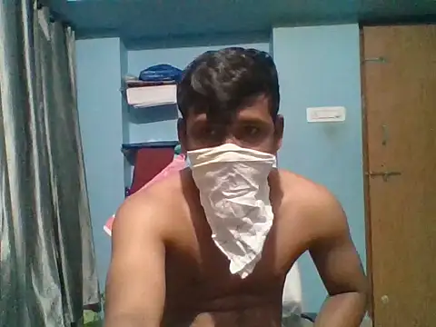 Snapshot of omkarcoll chatting on November 3, 6:29 am omkarcoll online show from November 3, 6:29 am