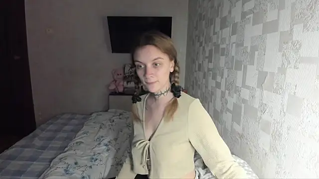 AlisTris online show from October 5, 2:52 pm