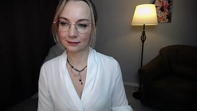 Ava Elior online show from October 20, 10:05 am