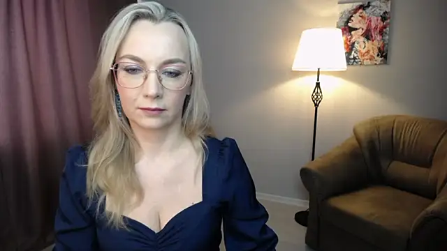 Ava Elior online show from February 10, 11:20 am