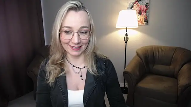 Ava Elior online show from April 17, 9:12 am