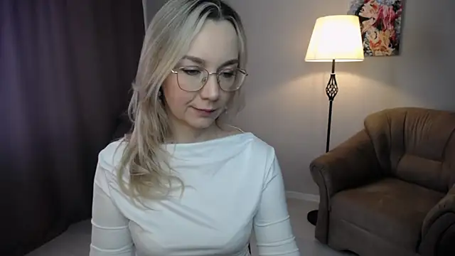 Ava Elior online show from March 7, 9:59 am