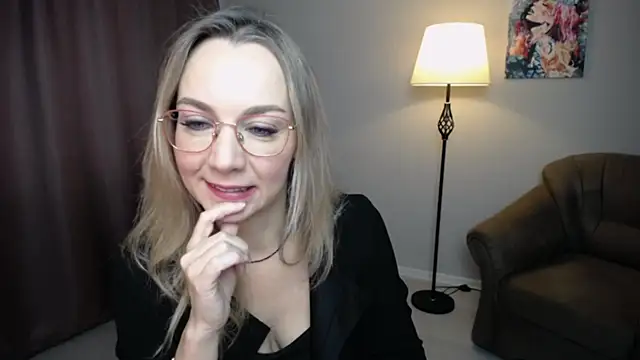 Ava Elior online show from November 20, 9:32 am