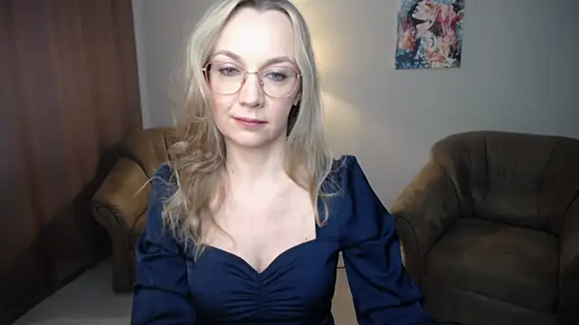 Snapshot of Ava_Elior chatting on June 29, 11:43 am Ava Elior online show from June 29, 11:43 am